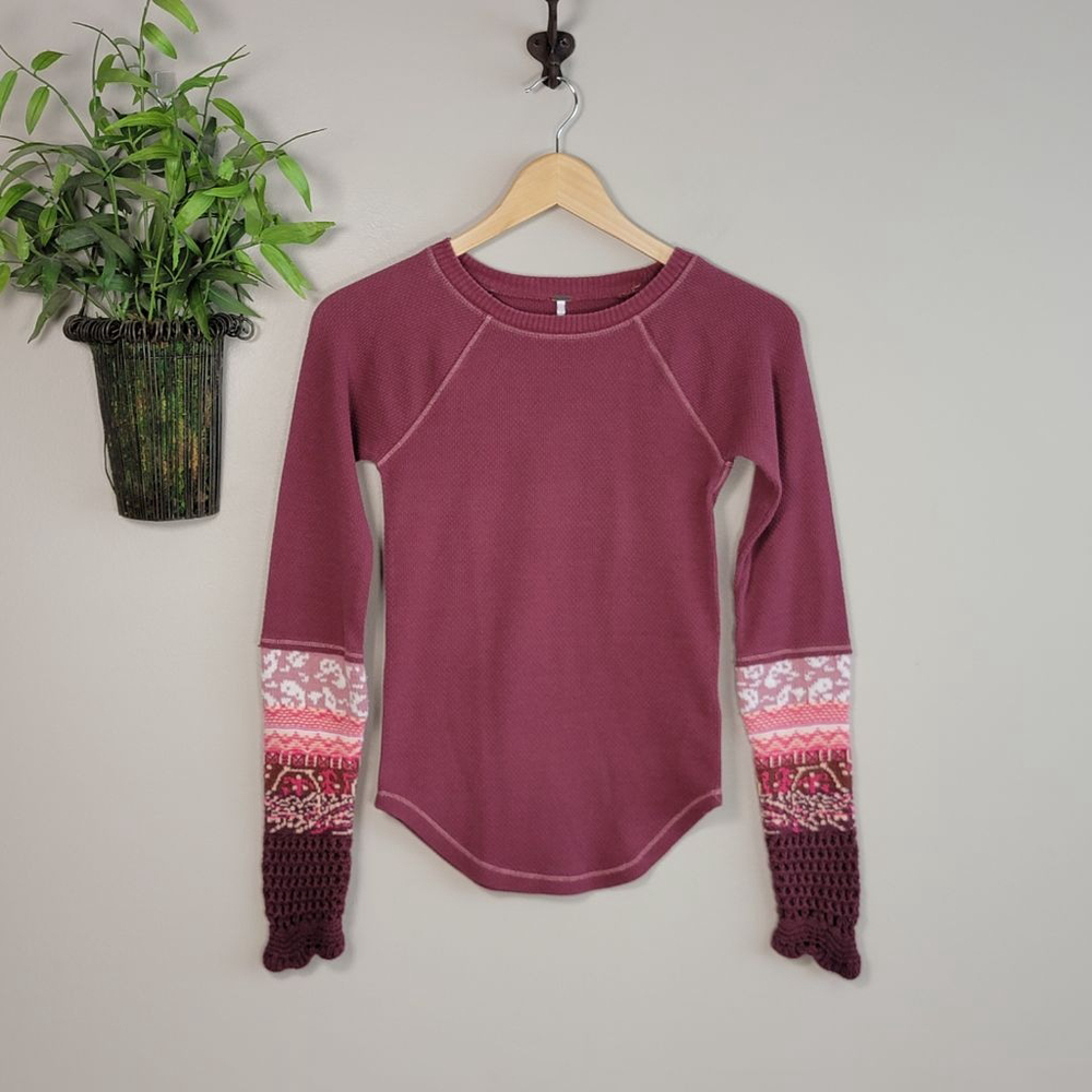 Free People XS In The Mix Cuff Thermal Crochet Knit Sleeve Burgundy Top Henley - Picture 3 of 11